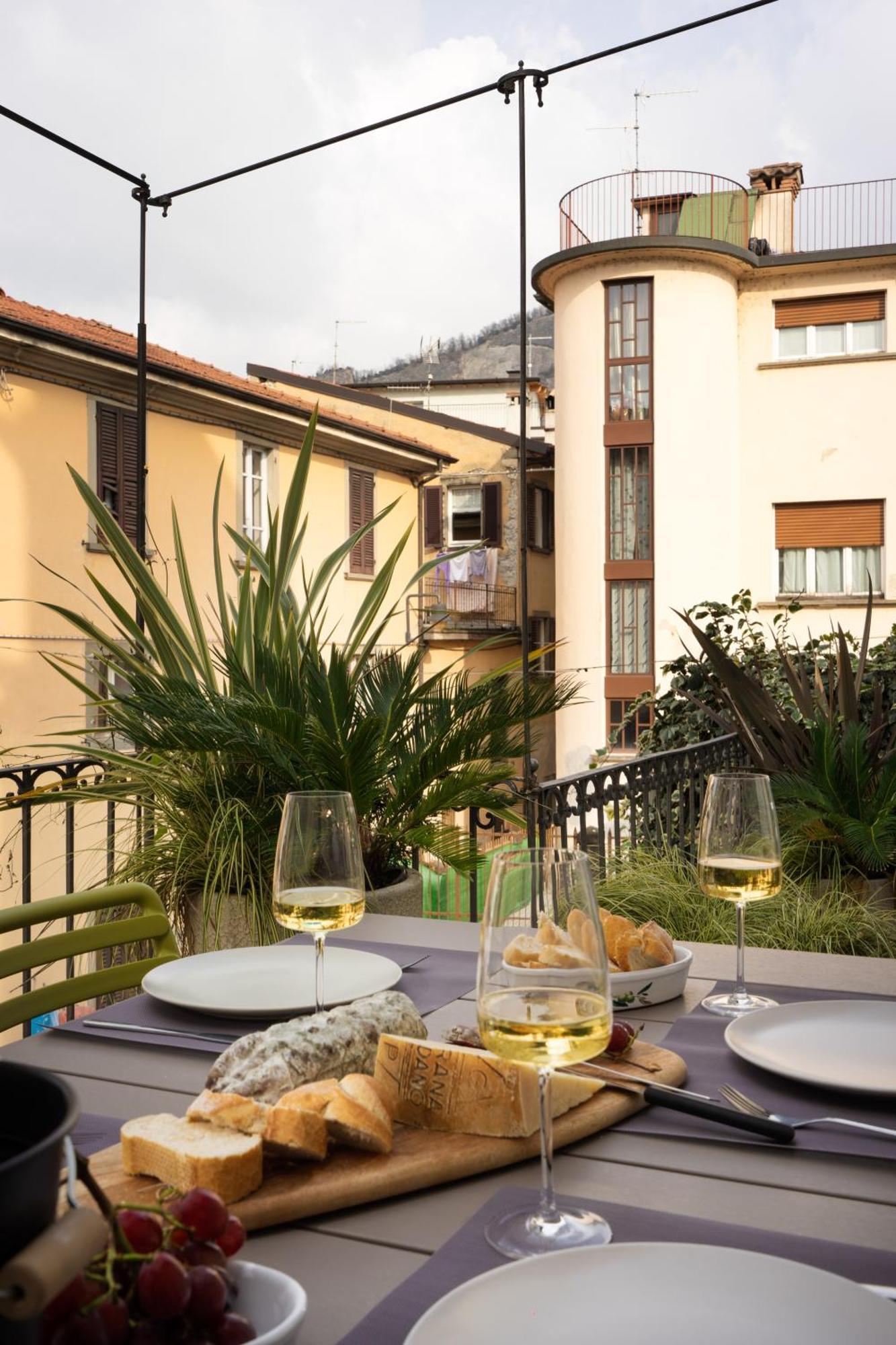 Apartamento La Casa Sulla Terrazza Sarnico Exterior foto